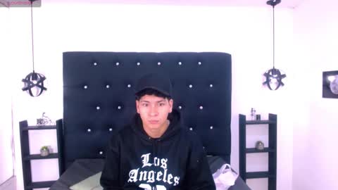 Snapshot of twink_bunny chatting on September 29, 11:48 am samu online show from September 29, 11:48 am