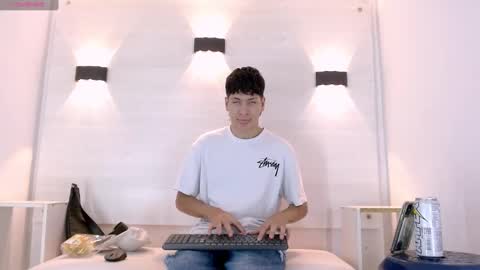 Snapshot of twink_bunny chatting on October 12, 1:10 pm samu online show from October 12, 1:10 pm