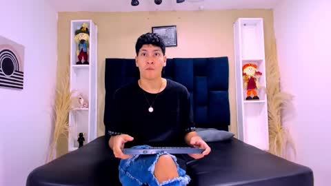 Snapshot of twink_bunny chatting on October 17, 1:46 pm samu online show from October 17, 1:46 pm