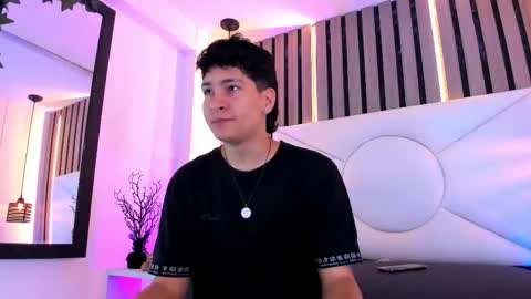 Snapshot of twink_bunny chatting on November 4, 7:02 pm samu online show from November 4, 7:02 pm