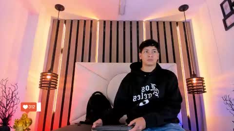 Snapshot of twink_bunny chatting on November 12, 12:16 pm samu online show from November 12, 12:16 pm