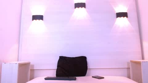 Snapshot of twink_bunny chatting on November 24, 1:00 pm samu online show from November 24, 1:00 pm