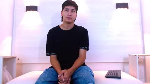 Snapshot of twink_bunny chatting on November 28, 12:19 pm samu online show from November 28, 12:19 pm