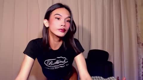 Snapshot of twink_clint chatting on March 2, 12:01 pm twink_clint online show from March 2, 12:01 pm
