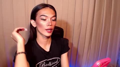 Snapshot of twink_clint chatting on May 1, 5:39 pm twink_clint online show from May 1, 5:39 pm