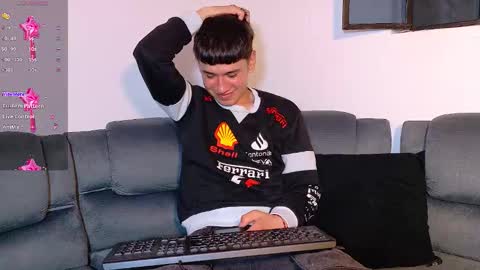 Mr Daren online show from November 14, 8:18 pm