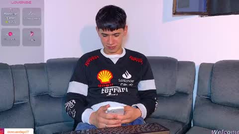 Snapshot of twink_daren chatting on April 28, 6:46 pm Mr Daren online show from April 28, 6:46 pm