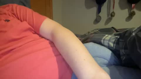 Snapshot of twinkmikexxx12 chatting on December 22, 11:41 pm mike online show from December 22, 11:41 pm