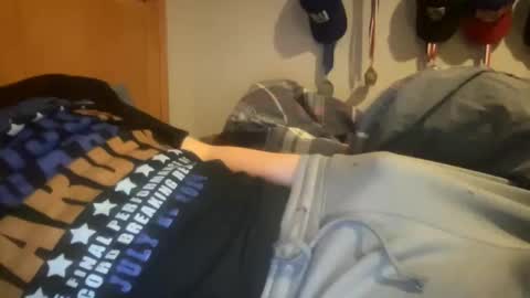 Snapshot of twinkmikexxx12 chatting on December 23, 3:40 am mike online show from December 23, 3:40 am