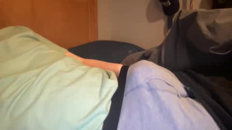 Snapshot of twinkmikexxx12 chatting on January 5, 9:47 pm mike online show from January 5, 9:47 pm