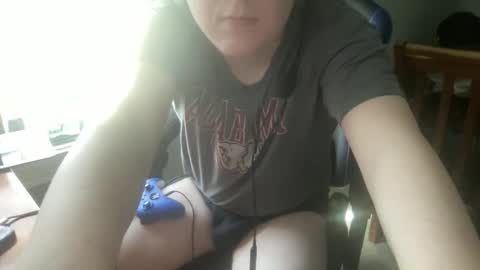 Snapshot of twinkmikexxx12 chatting on March 25, 7:53 pm mike online show from March 25, 7:53 pm