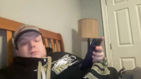 Snapshot of twinkmikexxx12 chatting on April 8, 3:17 am mike online show from April 8, 3:17 am