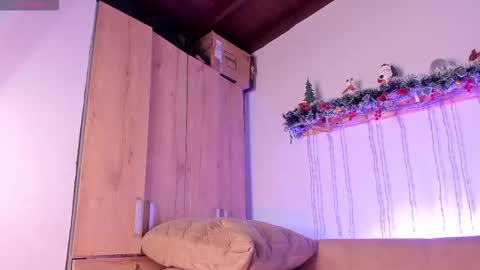 twinksboys_23 online show from January 10, 8:43 pm