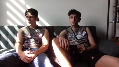 Derrick online show from October 31, 9:05 pm