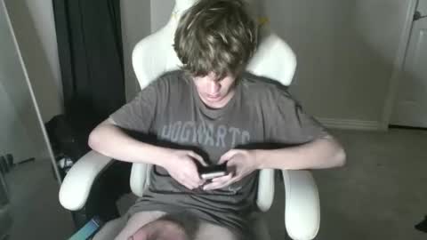 shytwink online show from January 17, 12:37 am