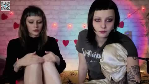 Sin and Skin online show from February 16, 8:27 pm