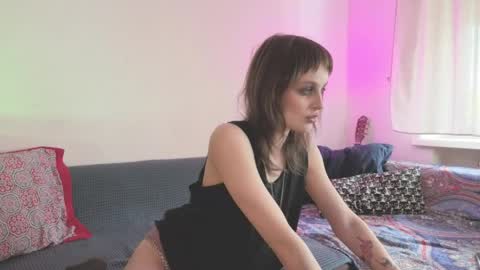 Snapshot of twins_terror chatting on May 25, 12:11 pm Sin and Skin online show from May 25, 12:11 pm