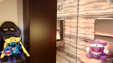 twinslovers_ online show from January 9, 3:53 am