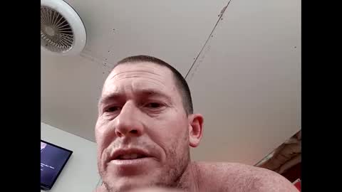 Snapshot of twocrazy85 chatting on February 22, 1:46 pm Twocrazy85 online show from February 22, 1:46 pm