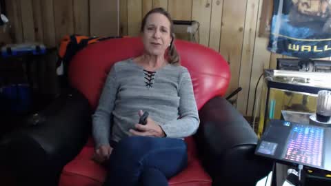 Snapshot of twocumkerry chatting on December 5, 7:27 am twocumkerry online show from December 5, 7:27 am