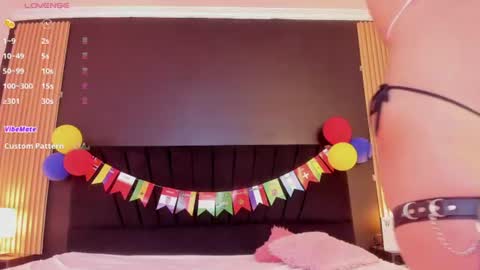 twodolls18 online show from July 10, 5:12 am