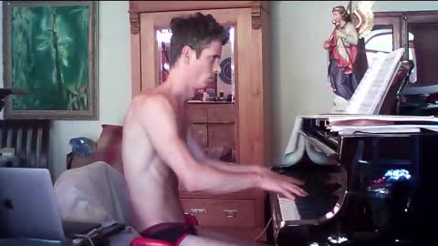 TobeBritta online show from September 24, 1:47 pm