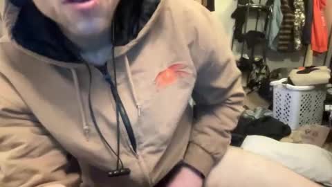 Snapshot of twons6015 chatting on February 21, 4:24 am twons6015 online show from February 21, 4:24 am