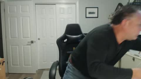 Twopeopleinlove online show from October 14, 9:54 am