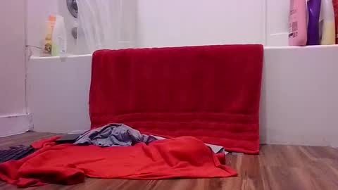Snapshot of txbigd131369 chatting on May 3, 7:42 pm txbigd131369 online show from May 3, 7:42 pm