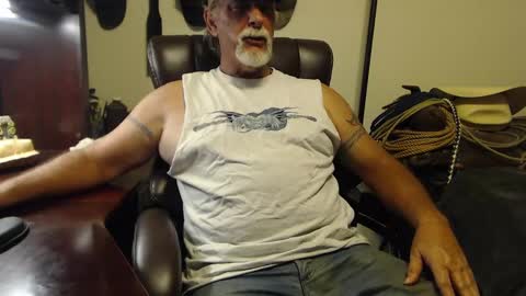 Snapshot of txlobo60 chatting on September 16, 12:00 am txlobo60 online show from September 16, 12:00 am