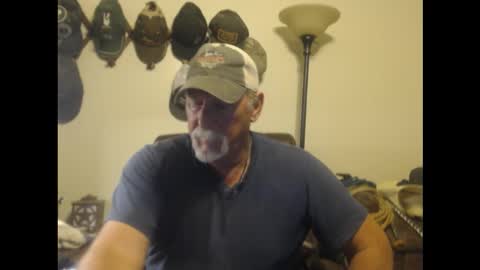 Snapshot of txlobo60 chatting on March 7, 12:07 am txlobo60 online show from March 7, 12:07 am