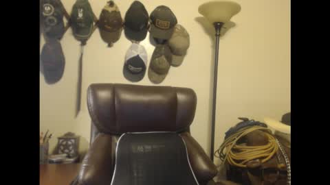 Snapshot of txlobo60 chatting on March 10, 12:26 am txlobo60 online show from March 10, 12:26 am