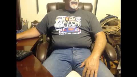 Snapshot of txlobo60 chatting on March 14, 12:06 am txlobo60 online show from March 14, 12:06 am