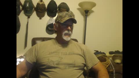 Snapshot of txlobo60 chatting on March 21, 10:35 pm txlobo60 online show from March 21, 10:35 pm