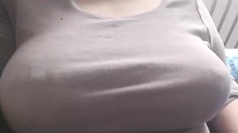 Snapshot of tygrysica38 chatting on March 30, 6:47 am tygrysica38 online show from March 30, 6:47 am