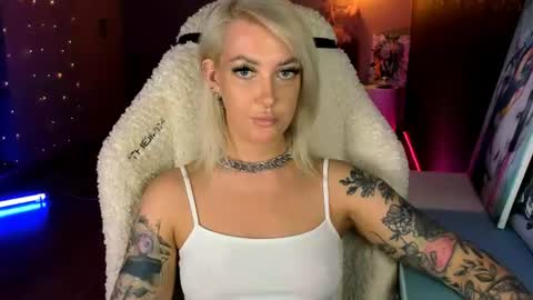 Miley online show from July 12, 3:03 pm