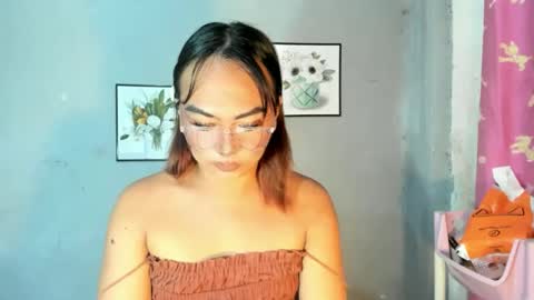 Snapshot of tyla_23 chatting on April 9, 6:19 am Tyla online show from April 9, 6:19 am
