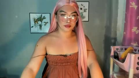 Snapshot of tyla_23 chatting on April 14, 3:56 am Tyla online show from April 14, 3:56 am