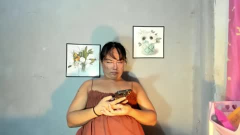 Snapshot of tyla_23 chatting on April 15, 1:45 am Tyla online show from April 15, 1:45 am