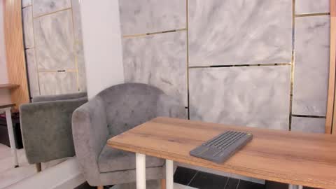  TYLA  online show from December 17, 3:34 am