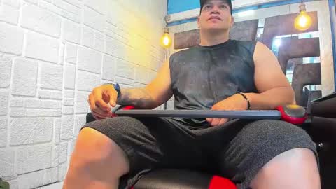 Snapshot of tyleer_scot chatting on March 23, 7:07 pm Tyleer Scot online show from March 23, 7:07 pm