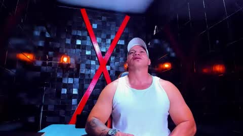 Snapshot of tyleer_scot chatting on April 1, 7:33 pm Tyleer Scot online show from April 1, 7:33 pm