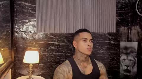 tyler_bell_ online show from May 21, 3:02 am