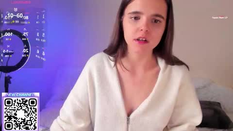 Snapshot of tyler_ema chatting on March 20, 8:14 pm Ema online show from March 20, 8:14 pm