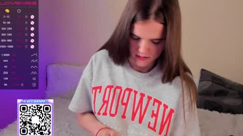 Snapshot of tyler_ema chatting on April 19, 8:44 pm Ema online show from April 19, 8:44 pm