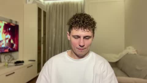 tyler_garrner online show from December 5, 4:58 pm