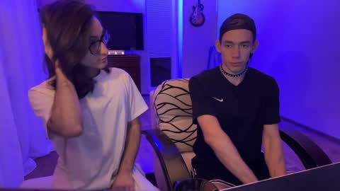 Tyler and Chris online show from October 12, 7:57 pm