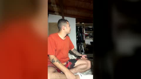 tyler_max02 online show from May 28, 6:54 am