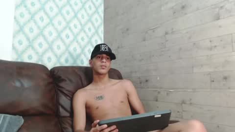 Tyler Rodriguez online show from December 28, 6:08 pm