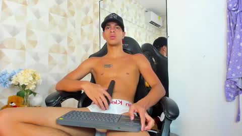 Tyler Rodriguez online show from March 3, 1:53 pm